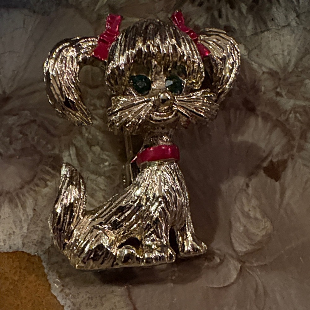 Gerry’s Vintage Gold Puppy